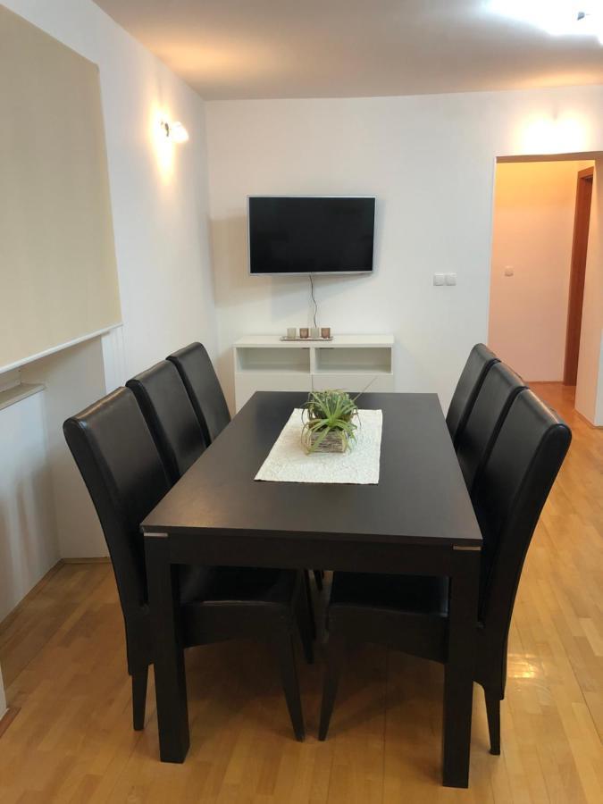 Apartments Ivana Rab Раб Екстер'єр фото